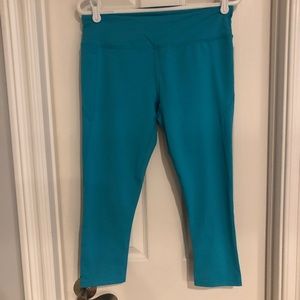 Oakley Women’s training capri tights